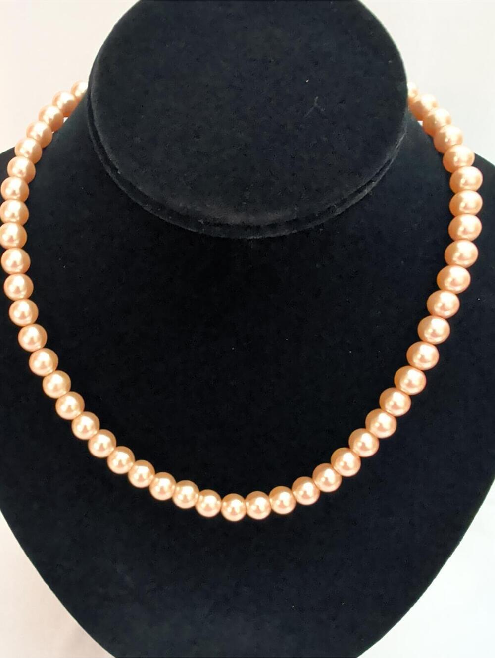 Classy Vintage Peach Colored Faux Pearl Necklace